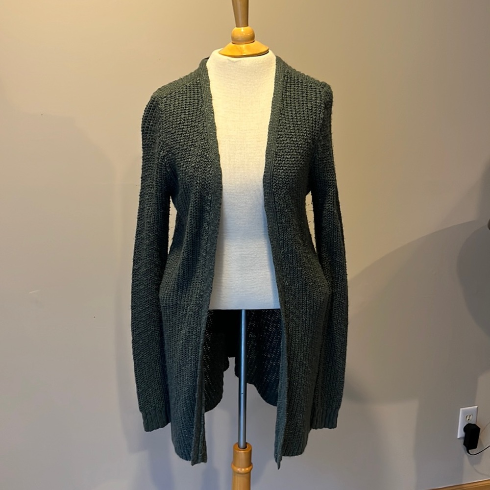 Evereve - Forest green cardigan sweater with unique braided back
